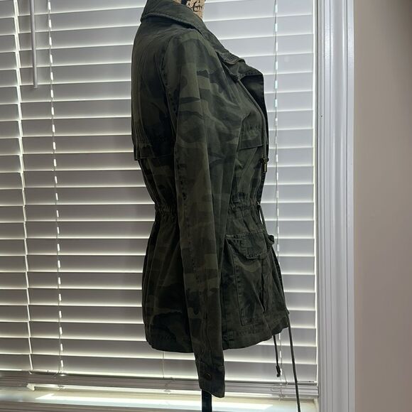 Forever 21 camouflage Jacket - Picture 8 of 13